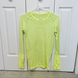 Lululemon Swiftly Crew Long Sleeve Size 6